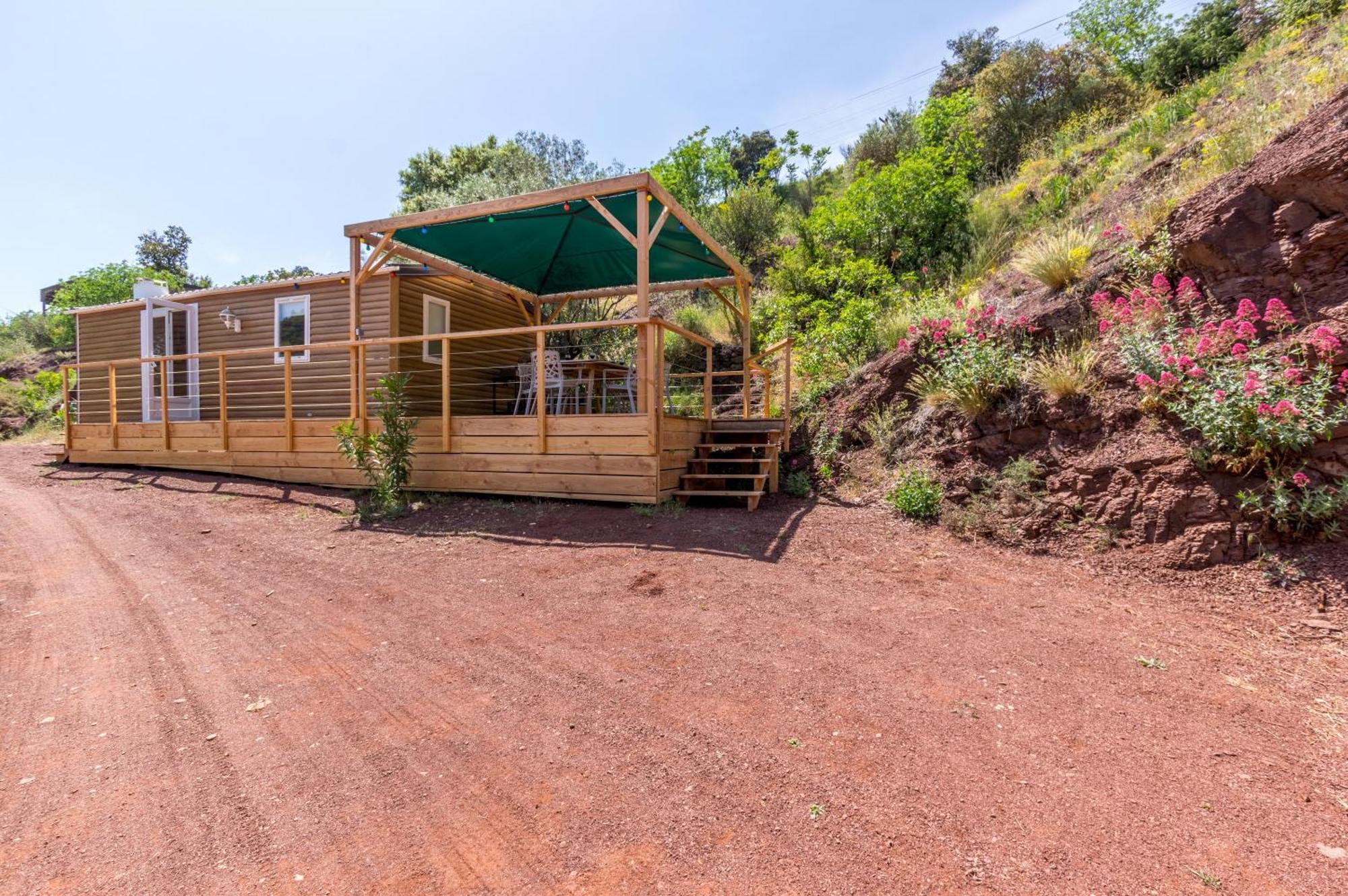 Camping Le Mas De Riri Celles  Esterno foto