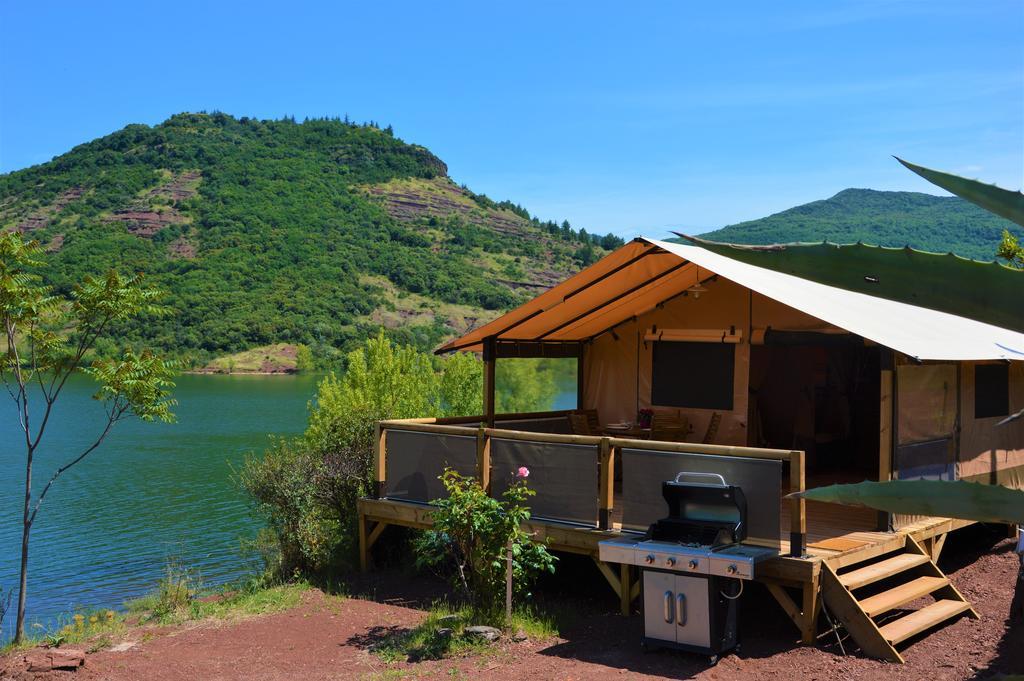 Camping Le Mas De Riri Celles  Esterno foto